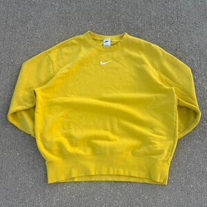 Nike Yellow Center Swoosh Crewneck sweatshirt
